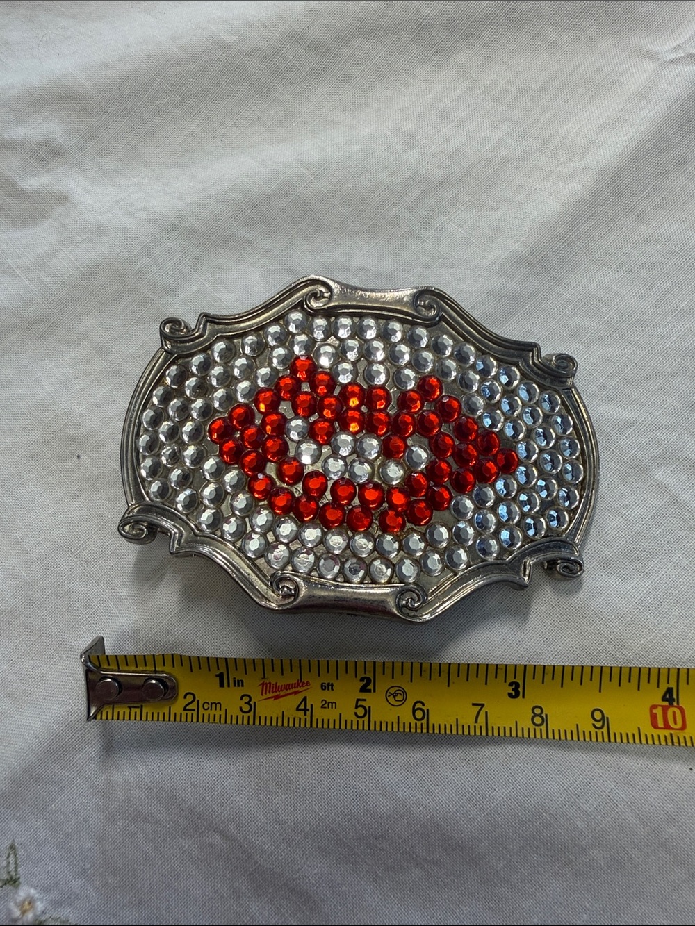 Rhinestone Lip Motif Belt Buckle- Silver with Red lip Accents